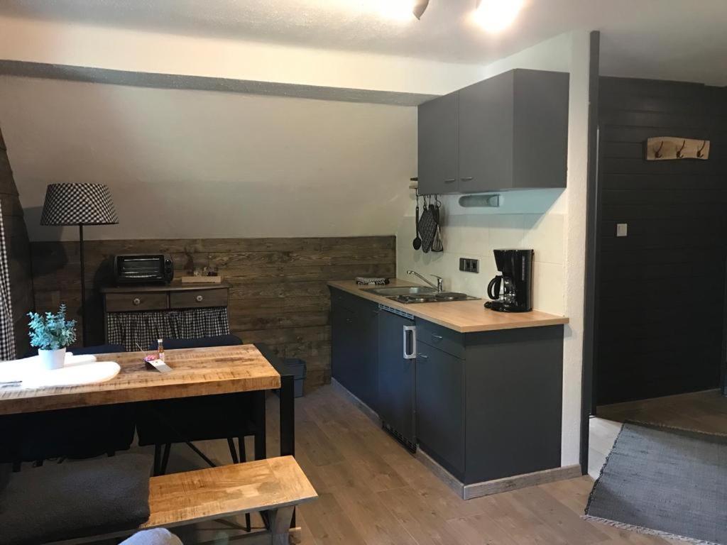 Appartement Felsblick Ferienhaus Fuenf Sinne Döbriach Exterior foto